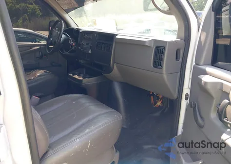 2004 Chevrolet Express из США, поврежденный, VIN 1GCHG35U241162191